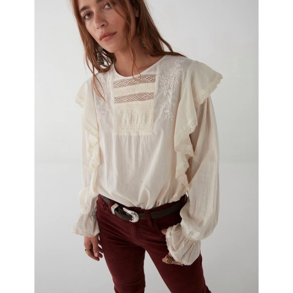 Maison Hotel Ruffle Floral Solange Blouse in Romantic Ecru